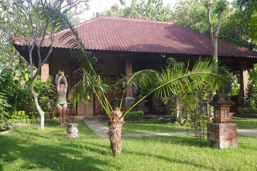 Tirta Sari Bungalow Pemuteran  Exterior photo